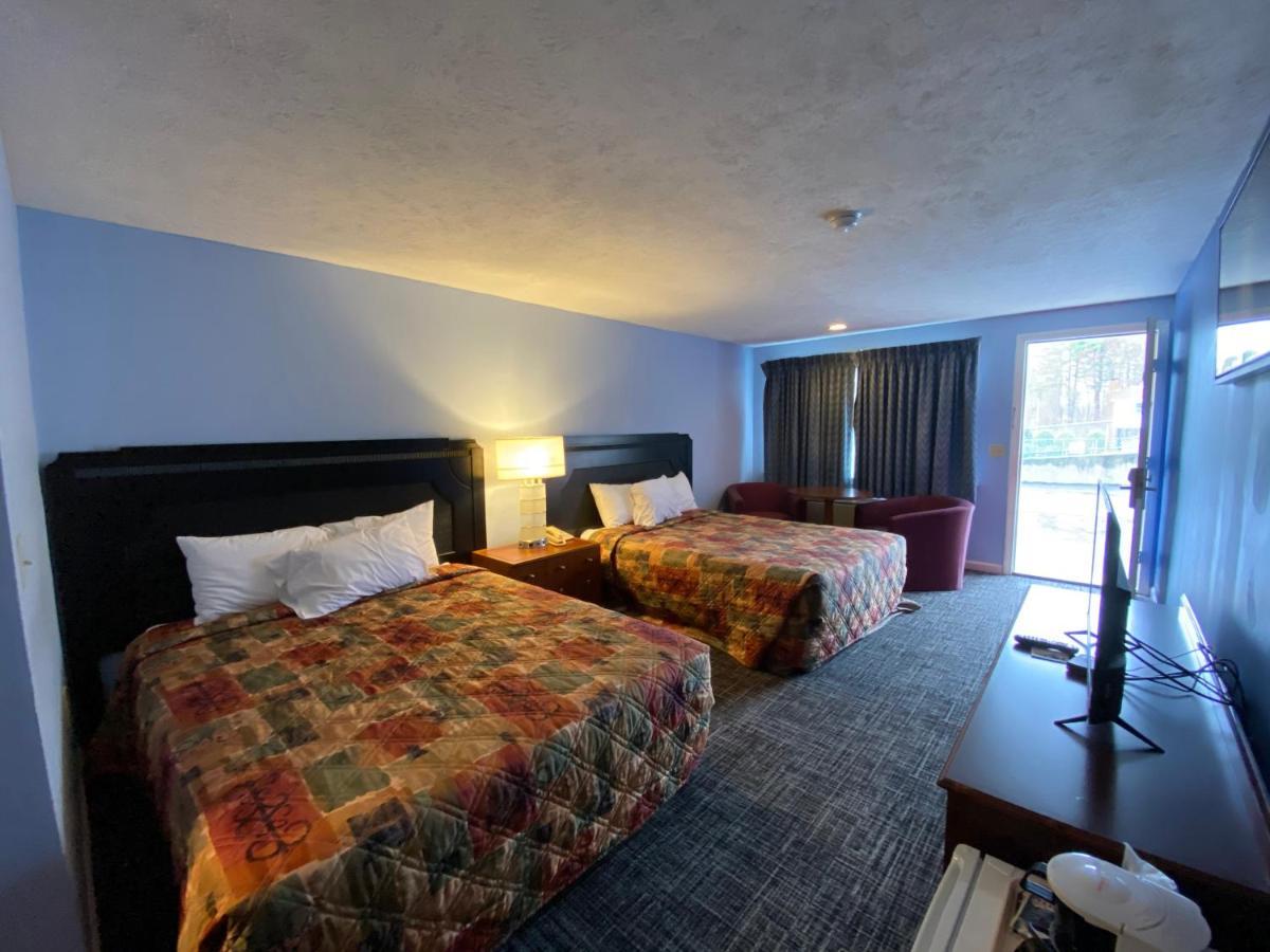 Economy Lodge 682 Main St Sturbridge Dış mekan fotoğraf