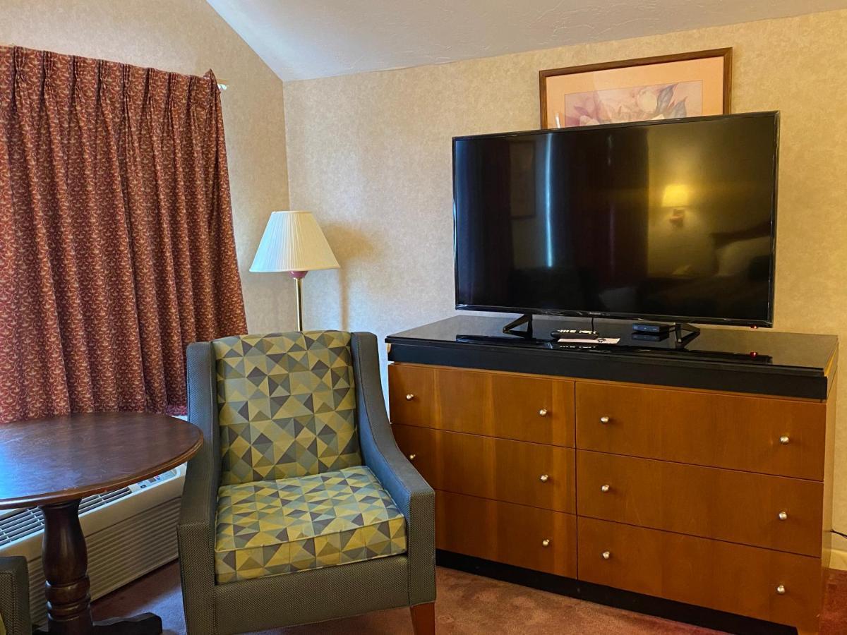 Economy Lodge 682 Main St Sturbridge Dış mekan fotoğraf