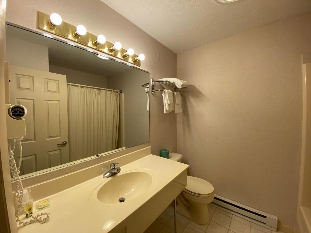 Economy Lodge 682 Main St Sturbridge Dış mekan fotoğraf