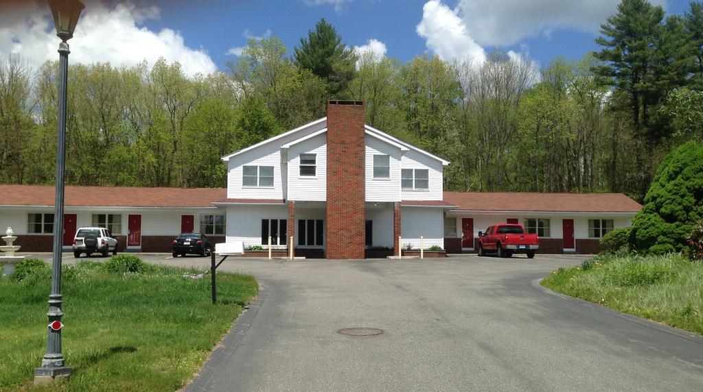 Economy Lodge 682 Main St Sturbridge Dış mekan fotoğraf