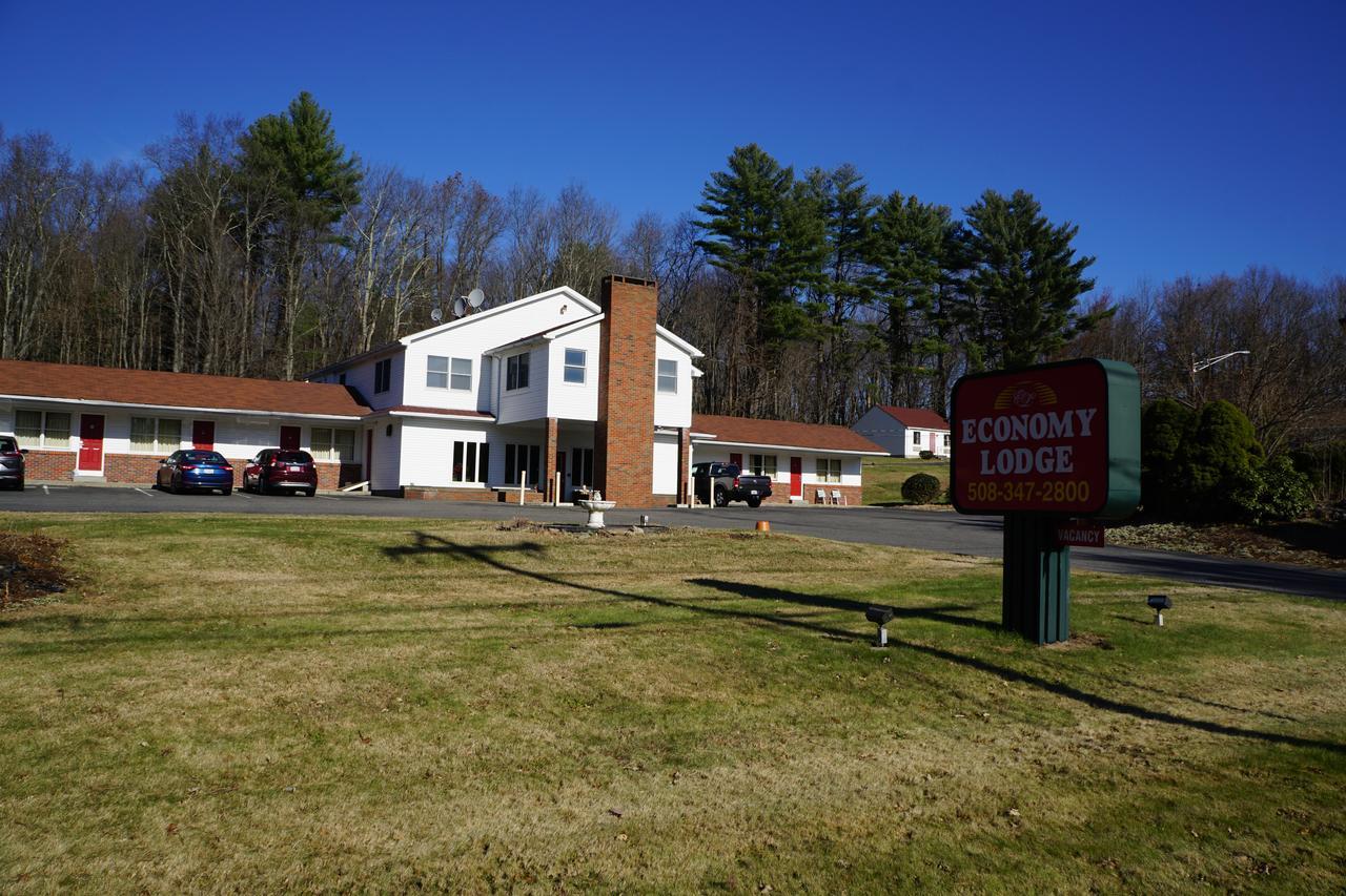 Economy Lodge 682 Main St Sturbridge Dış mekan fotoğraf